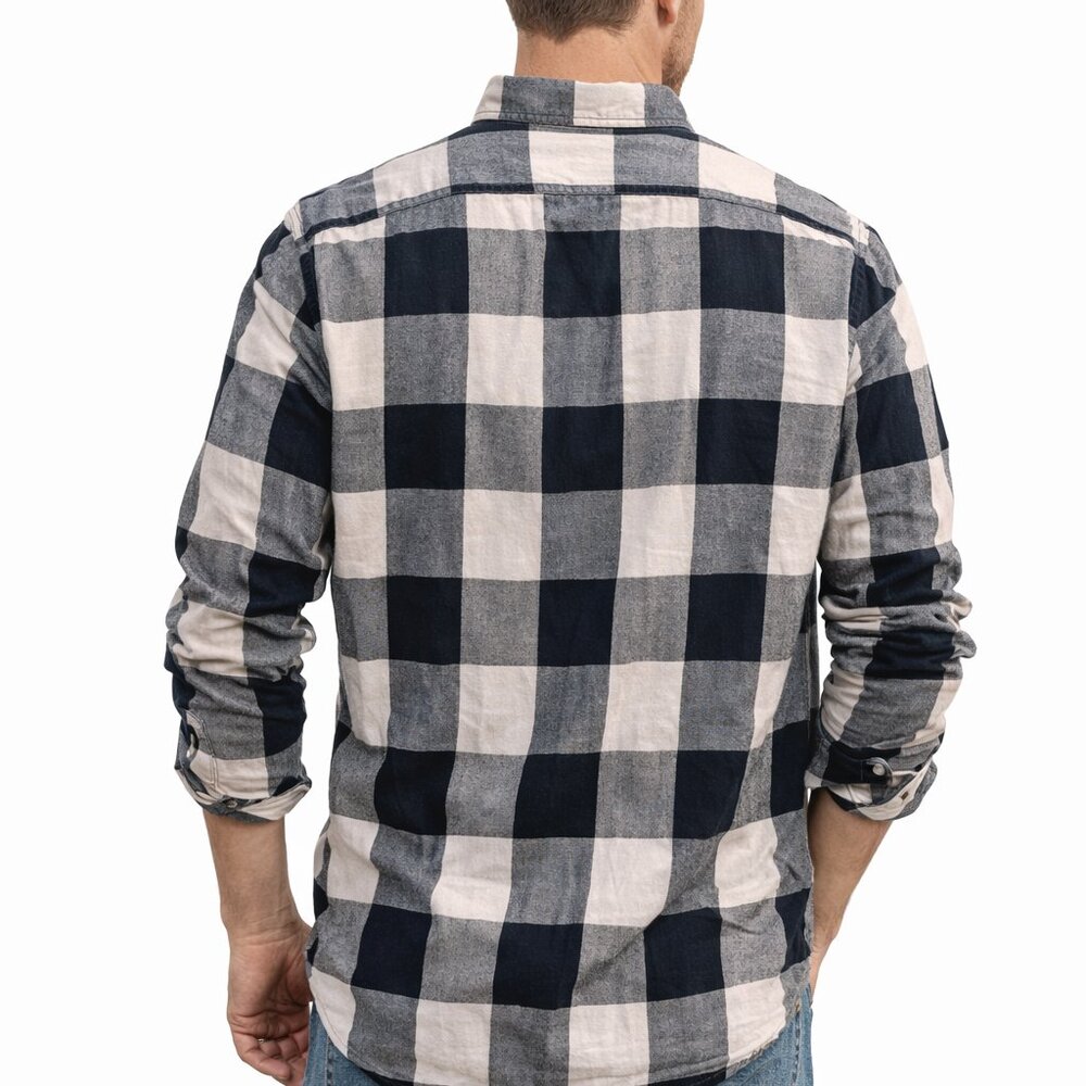Men’s Black White Buffalo Plaid Flannel Button Down Shirt - Picture 2 of 11